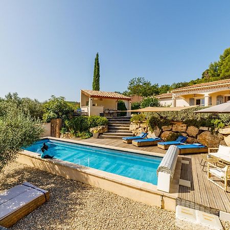O Patio Du Mas Bed & Breakfast Callas ภายนอก รูปภาพ